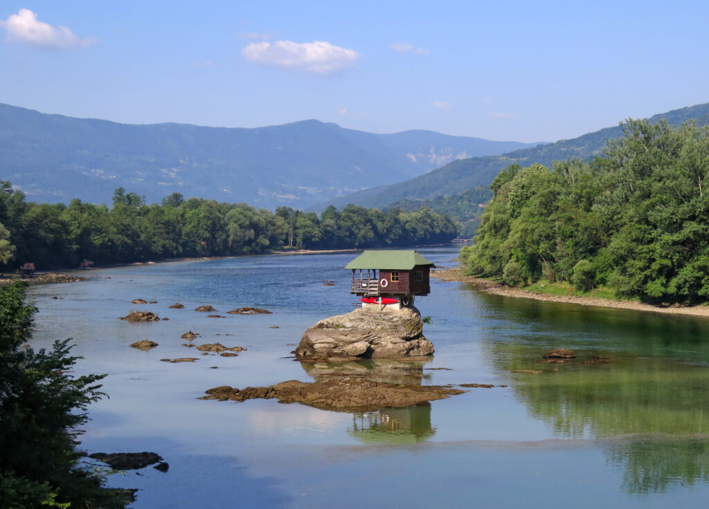 kućica na Drini